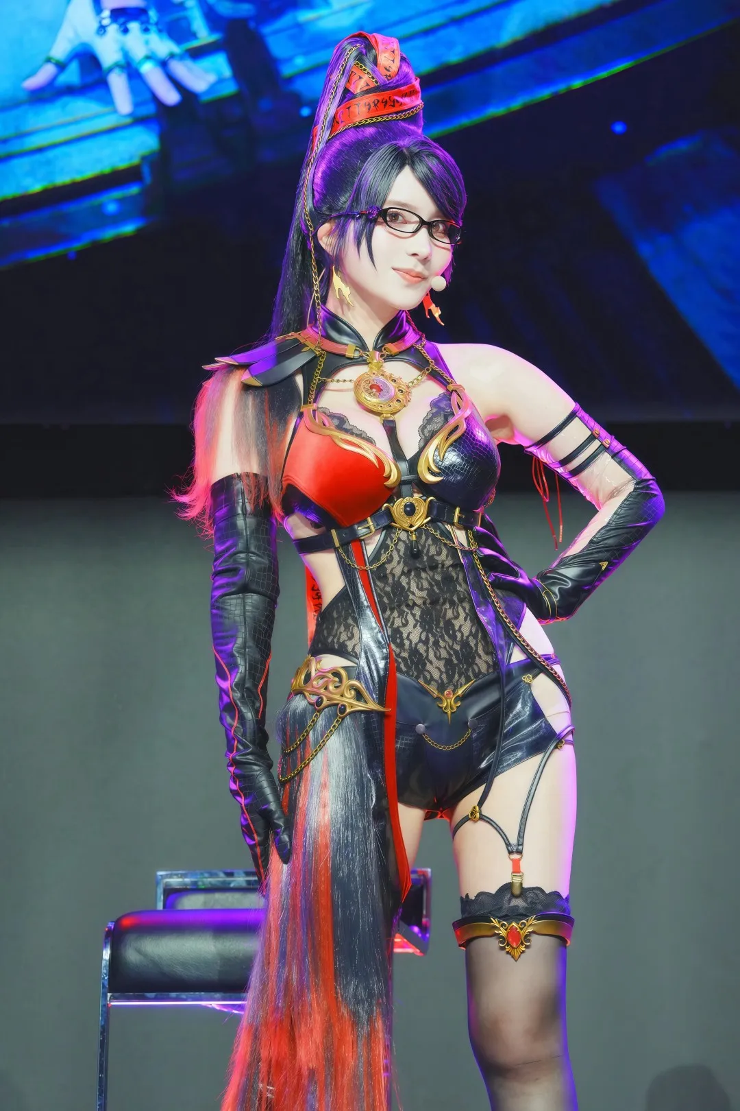 经典演绎贝姐！日本性感Coser天川星夏写真欣赏